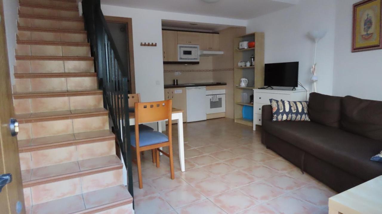 Apartamentos Nerjaluna Exterior photo