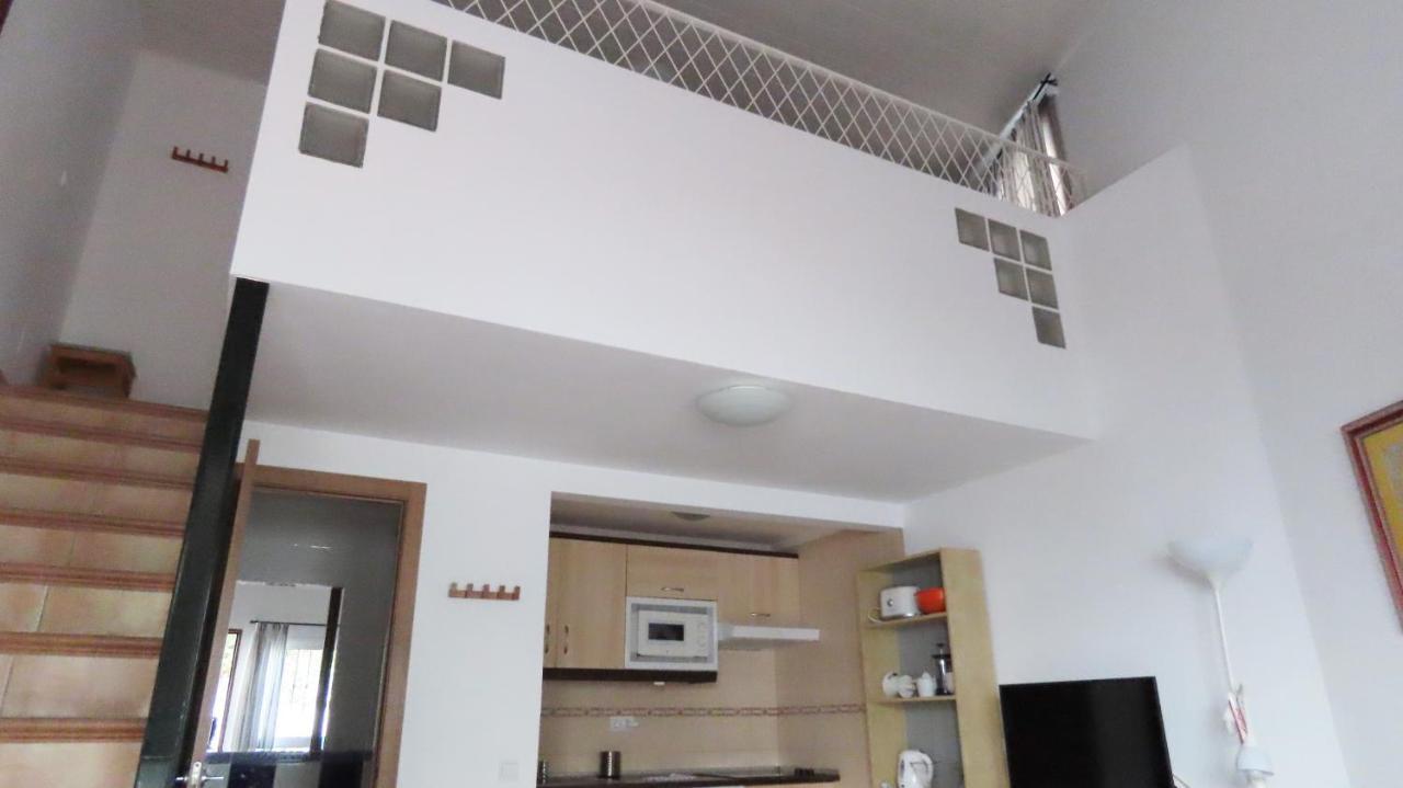 Apartamentos Nerjaluna Exterior photo